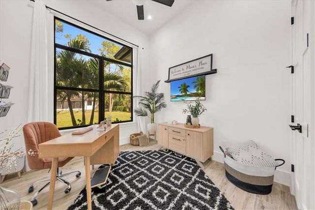 4186 3rd AVE NW, Naples, FL 34119