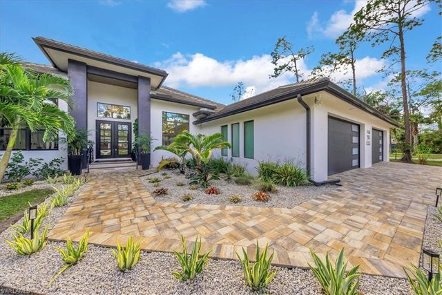 4186 3rd AVE NW, Naples, FL 34119