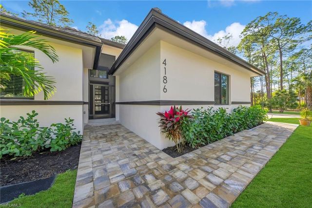 4186 3rd AVE NW, Naples, FL 34119