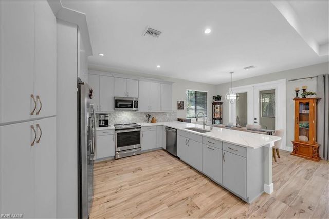 4186 3rd AVE NW, Naples, FL 34119