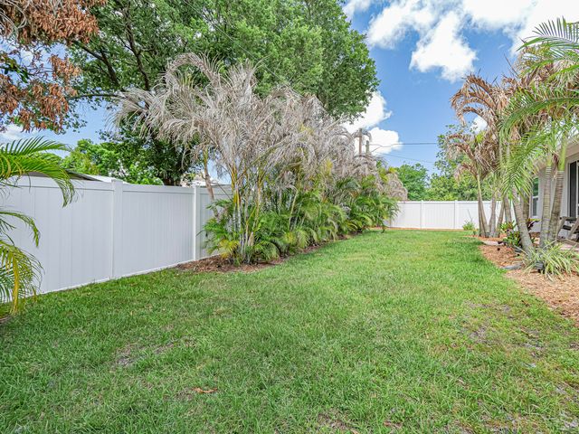 261 Midvale Terrace, Sebastian, FL 32958
