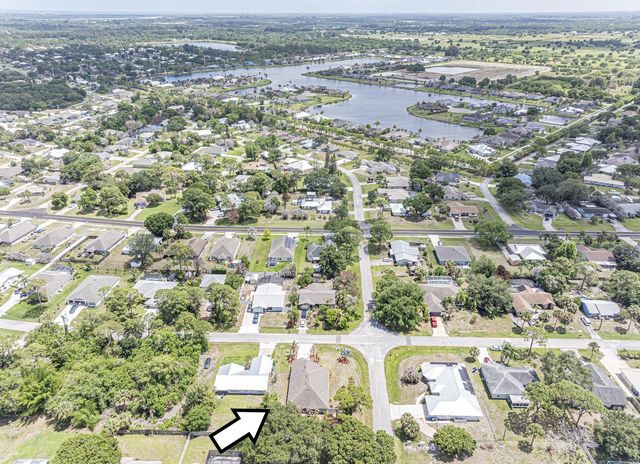 261 Midvale Terrace, Sebastian, FL 32958