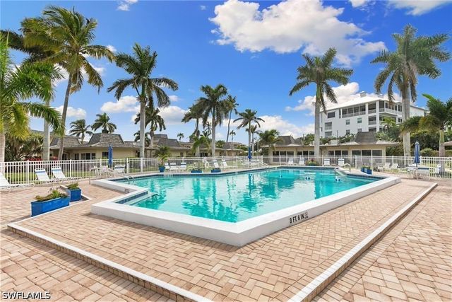 1215 Edington PL J3, Marco Island, FL 34145