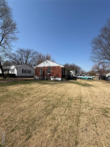 210 Saint Florent Lane, Florissant, MO 63031