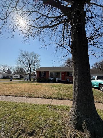 210 Saint Florent Lane, Florissant, MO 63031