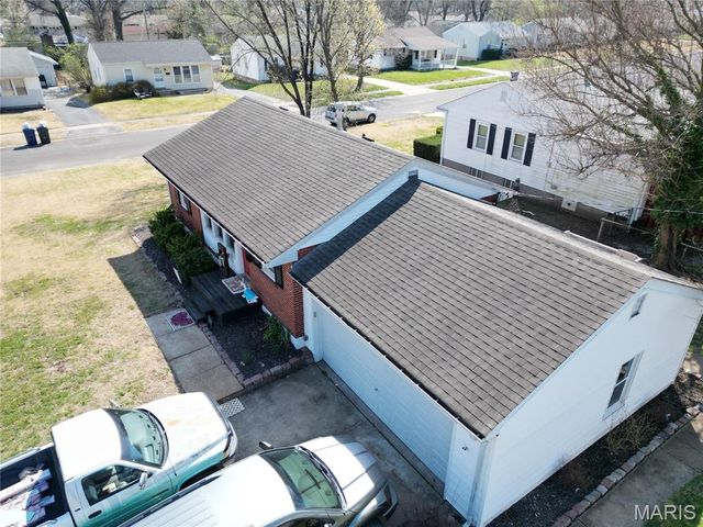 210 Saint Florent Lane, Florissant, MO 63031