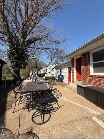 210 Saint Florent Lane, Florissant, MO 63031