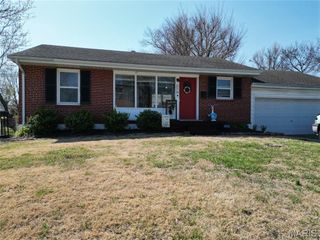210 Saint Florent Lane, Florissant, MO 63031