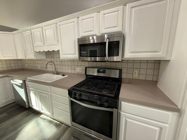 9113 Medley Circle, Golden Valley, MN 55427