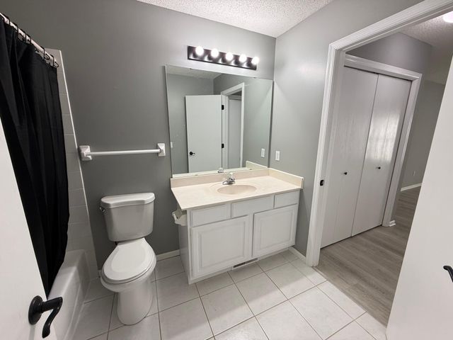 9113 Medley Circle, Golden Valley, MN 55427