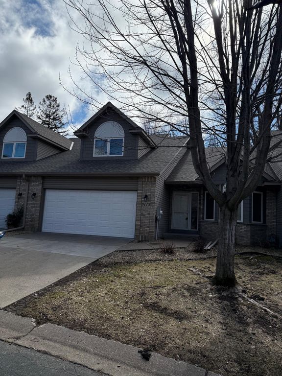 9113 Medley Circle, Golden Valley, MN 55427