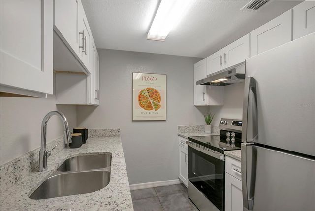 3908 E HANNA AVENUE, Tampa, FL 33610