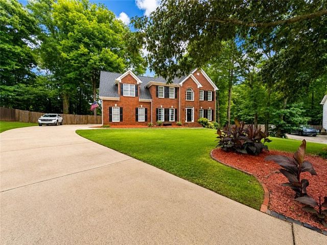 1156 Maple Creek Ridge, Loganville, GA 30052