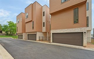 6821 Wolfcreek PASS 12, Austin, TX 78749