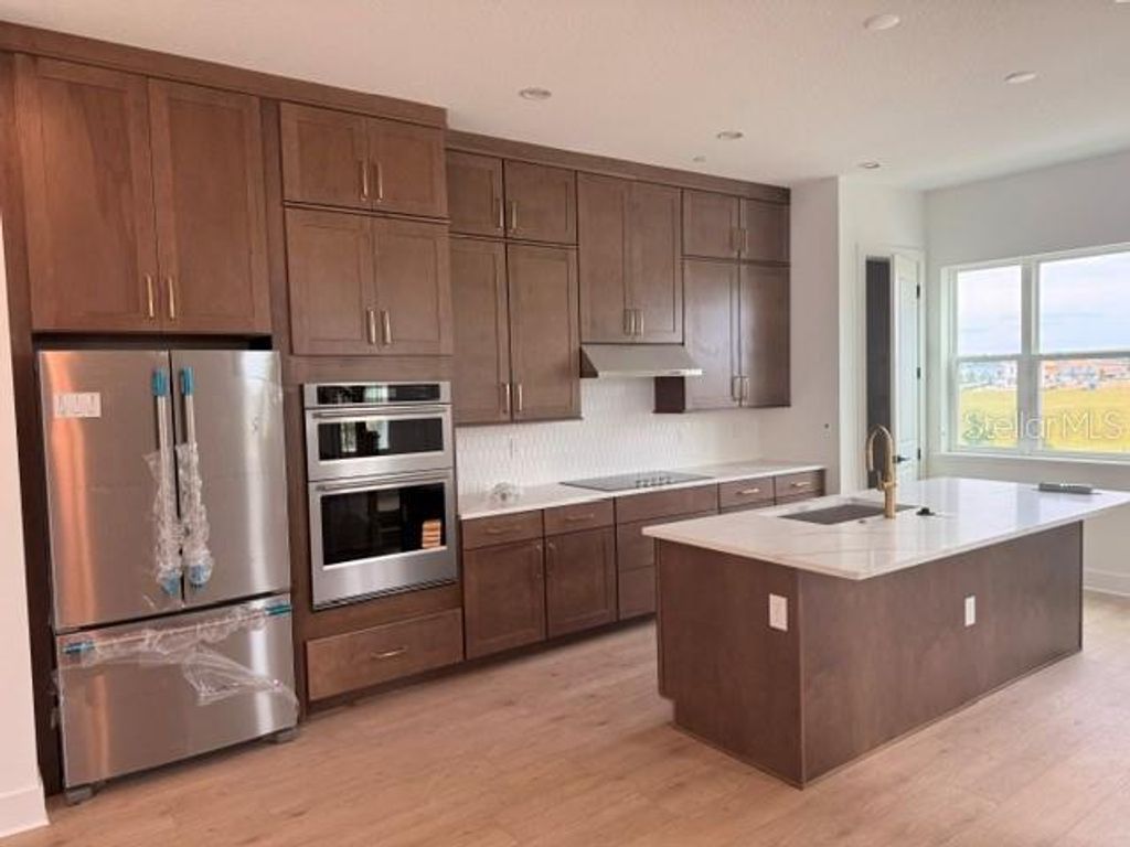 Image 3 of property listing at 9297 LUMINARY BOULEVARD, Orlando, FL 32827
