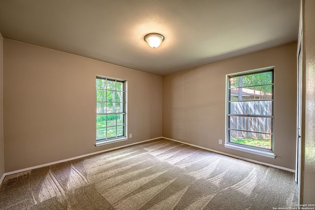 117 MOSSRIDGE, Universal City, TX 78148