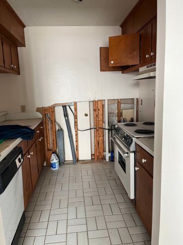 303 20th Ave S Apt 106, Myrtle Beach, SC 29577
