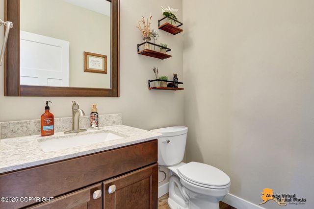 19141 Potter Highlands Drive, Anchorage, AK 99516