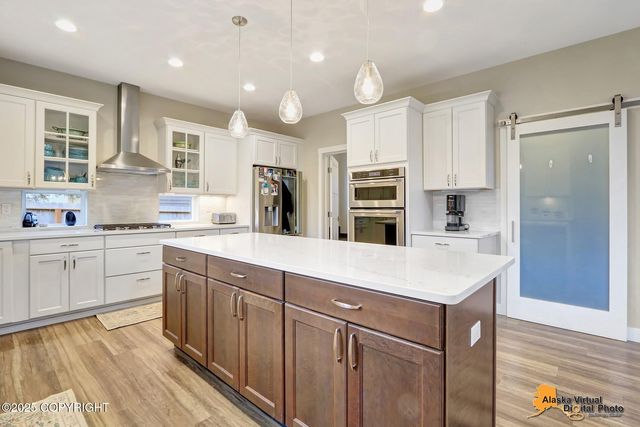 19141 Potter Highlands Drive, Anchorage, AK 99516