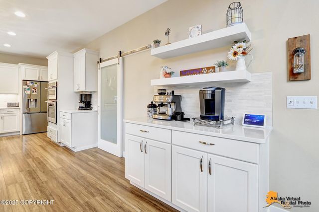 19141 Potter Highlands Drive, Anchorage, AK 99516