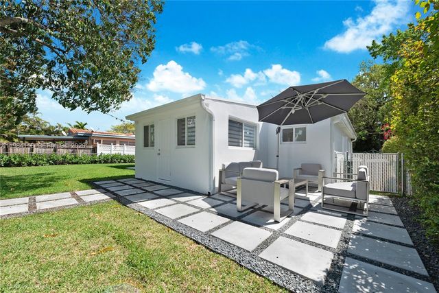 6337 SW 11th St, West Miami, FL 33144