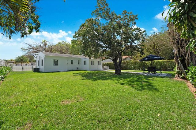 6337 SW 11th St, West Miami, FL 33144