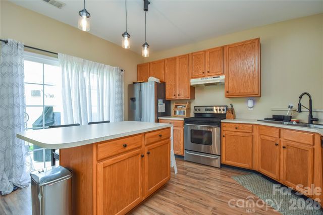 12222 Stratfield Place Circle, Pineville, NC 28134