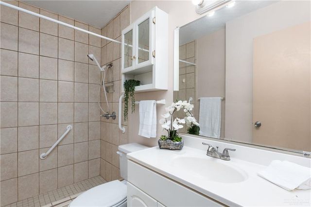 2209 Harvey Street, Mcallen, TX 78501