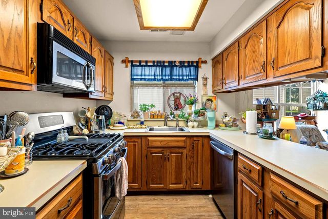 23 BUXTON CT, Southampton, NJ 08088