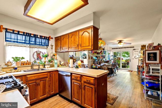 23 BUXTON CT, Southampton, NJ 08088