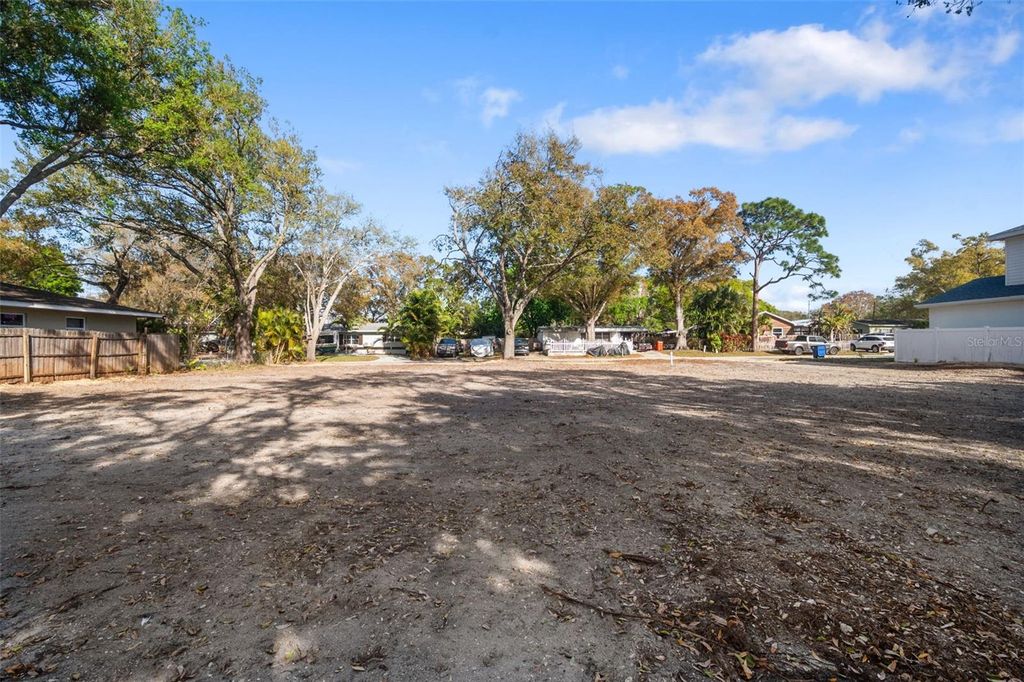 Image 33 of property listing at 5100 RENA STREET N, St Petersburg, FL 33709