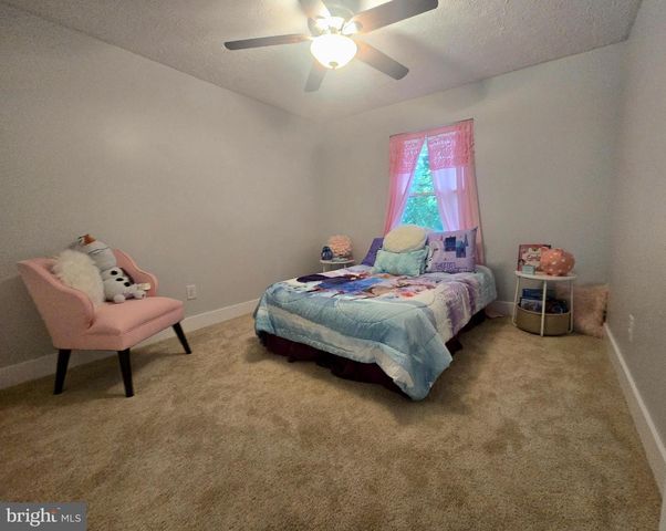 7917 COLCHESTER CT, Pasadena, MD 21122