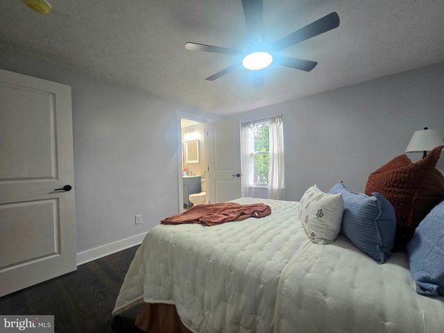 7917 COLCHESTER CT, Pasadena, MD 21122