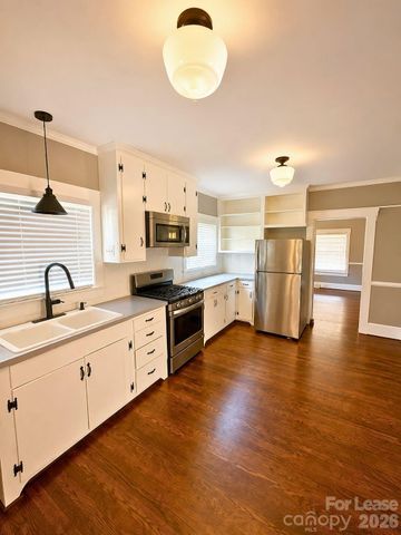 116 Cabarrus Avenue E, Concord, NC 28025