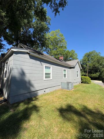116 Cabarrus Avenue E, Concord, NC 28025