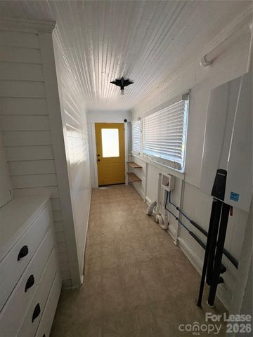 116 Cabarrus Avenue E, Concord, NC 28025