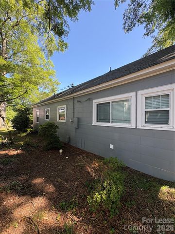 116 Cabarrus Avenue E, Concord, NC 28025