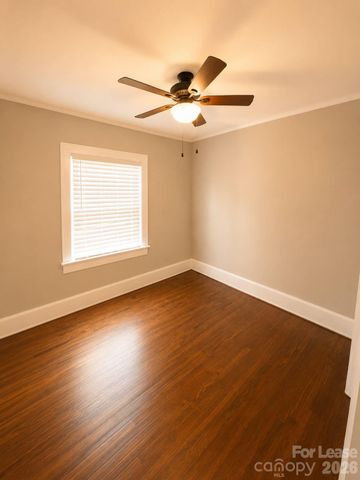 116 Cabarrus Avenue E, Concord, NC 28025