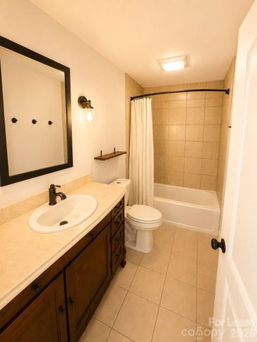 116 Cabarrus Avenue E, Concord, NC 28025