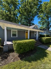 116 Cabarrus Avenue E, Concord, NC 28025
