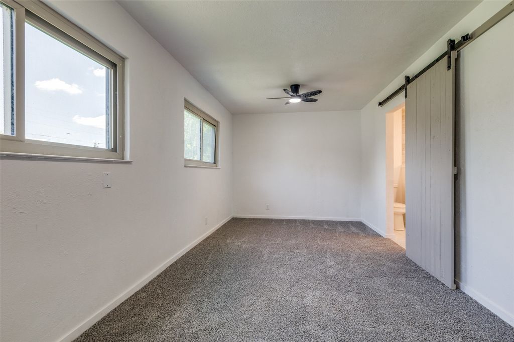 property-img