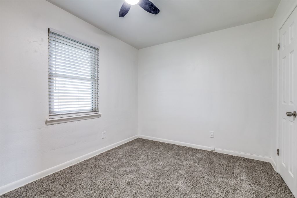 property-img