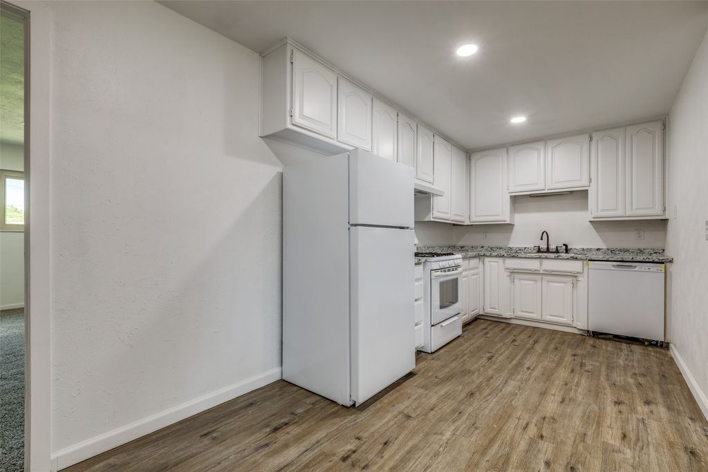property-img