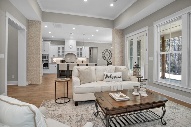 900 Lonestar Road, Huntsville, TX 77340