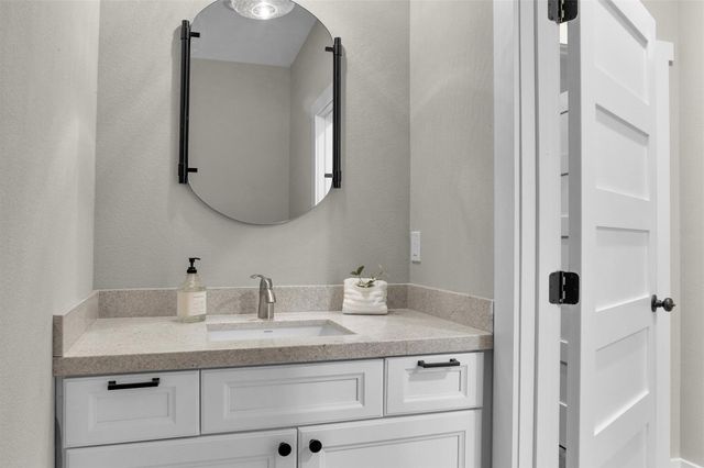 900 Lonestar Road, Huntsville, TX 77340