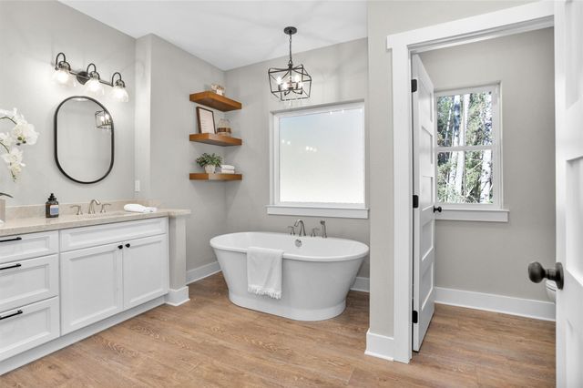 900 Lonestar Road, Huntsville, TX 77340