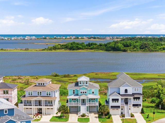 237 Marshside Landing, Holly Ridge, NC 28445
