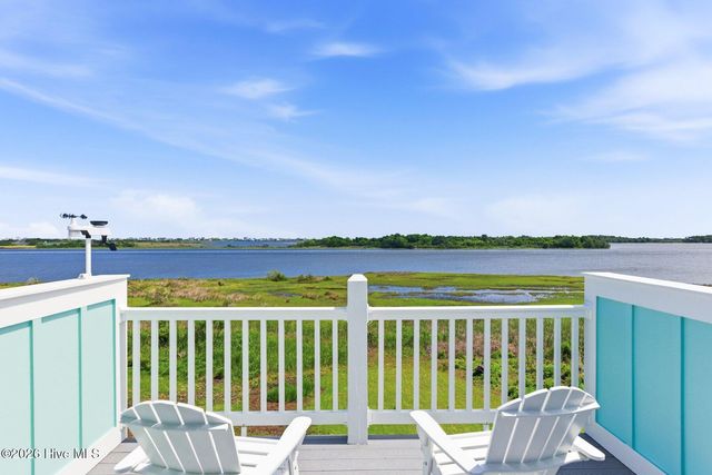 237 Marshside Landing, Holly Ridge, NC 28445