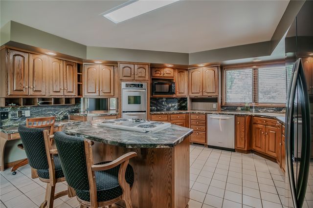 4401 Bogey Drive, Springdale, AR 72764