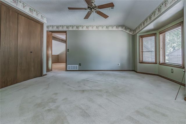 4401 Bogey Drive, Springdale, AR 72764